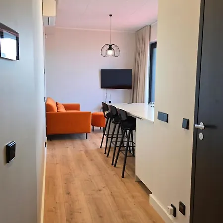 Artisa Penthouse I City View I Free Private Parking *