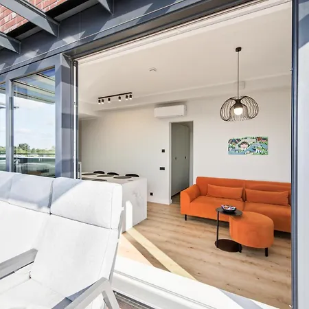 Artisa Penthouse I City View I Free Private Parking Διαμέρισμα