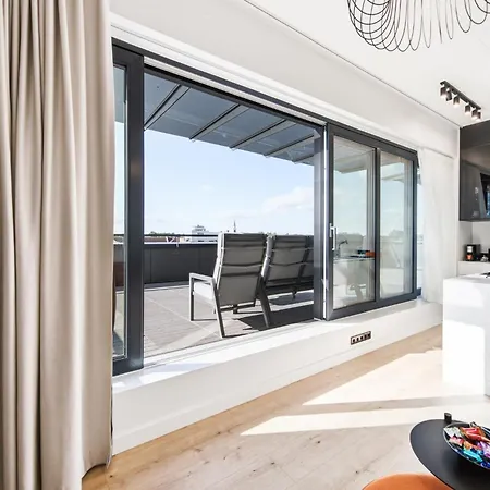 Artisa Penthouse I City View I Free Private Parking Διαμέρισμα *